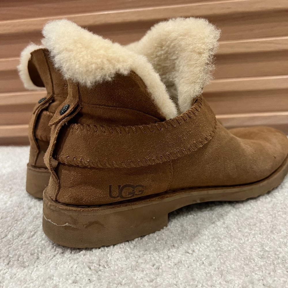 UGG Women's Mckay Chestnut Brown Winter Boots, Size 10